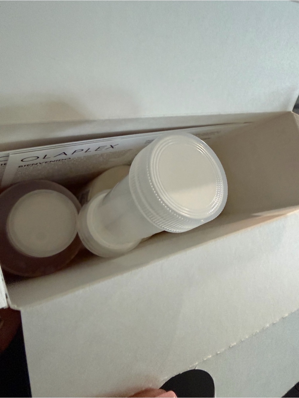 OLAPLEX Traveling Stylist Kit Box - Picture 7 of 7